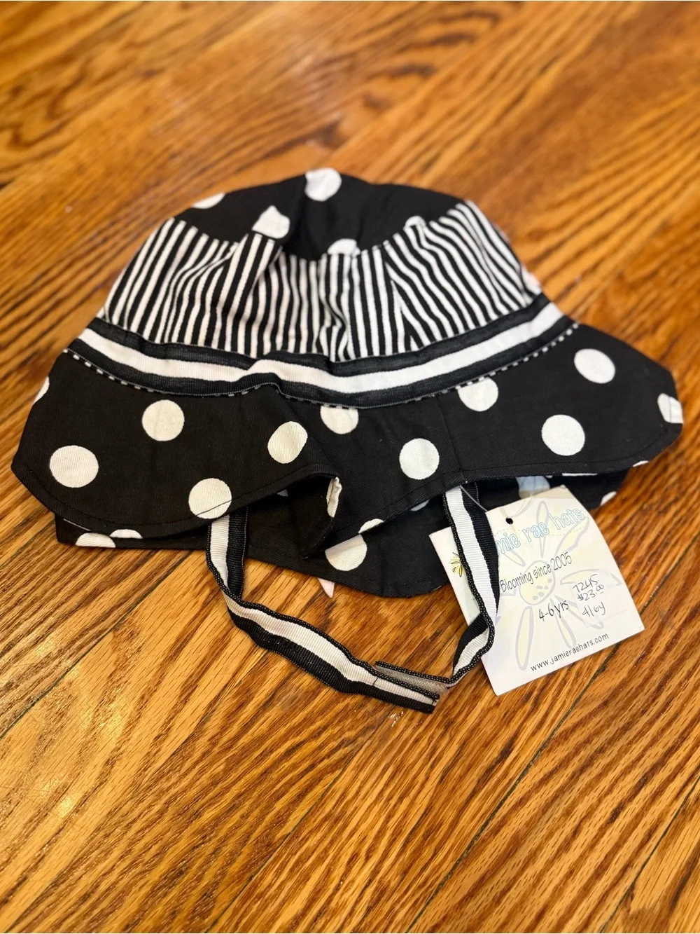 Black & White Polka Dot Baby Sun Hat with Pink Bow